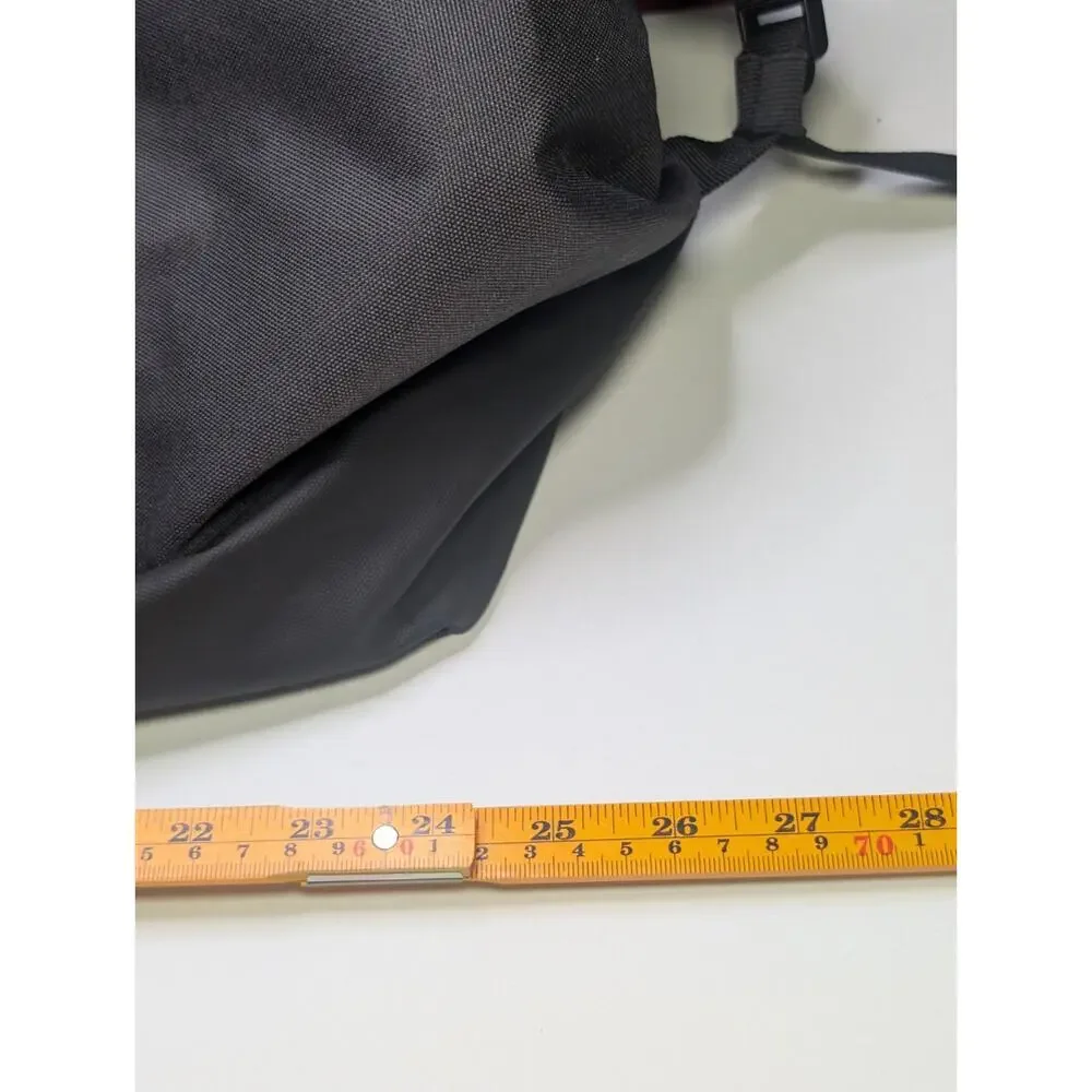 Stryker Strive For Wellbeing Large Duffel Bag Travel Gym Overnight Medical Rep